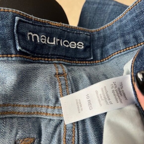 Maurices Size 10 Reg Skinny Jeans - Picture 2 of 2